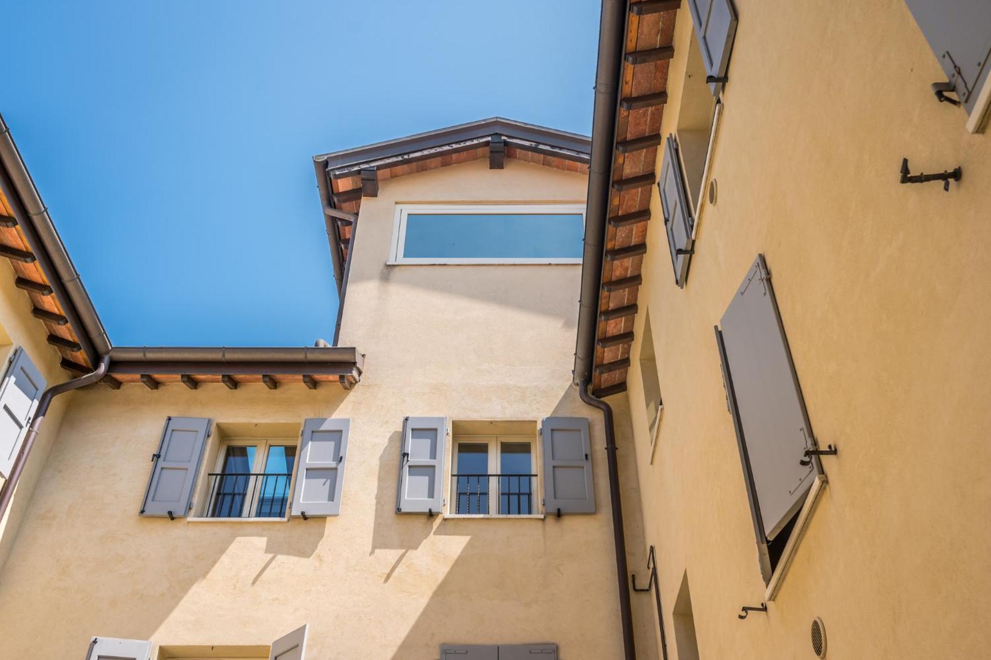 Appartamento Residenza Bella Vita, Eleganza In Centro Modena Esterno foto